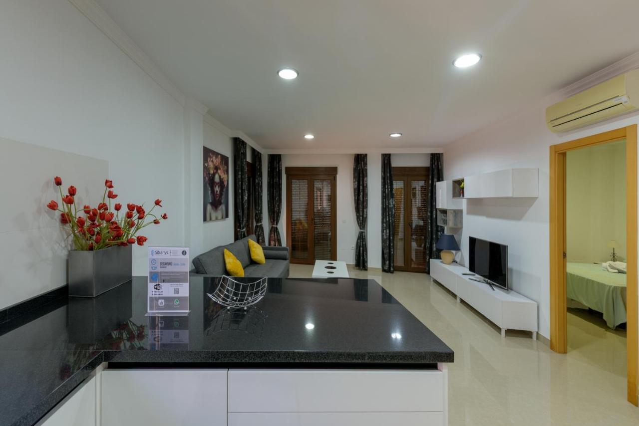 Apartamento Céntrico Sibarys - 2 dormitorios- Calle Pintada Nerja Extérieur photo